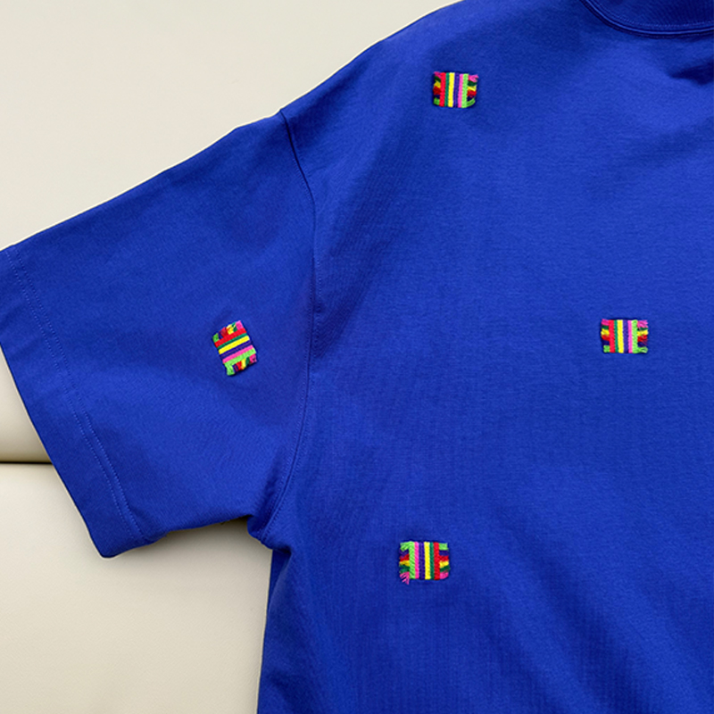 hongfeng specializes in comfort color custom t shirts with stylish and personalized details.
